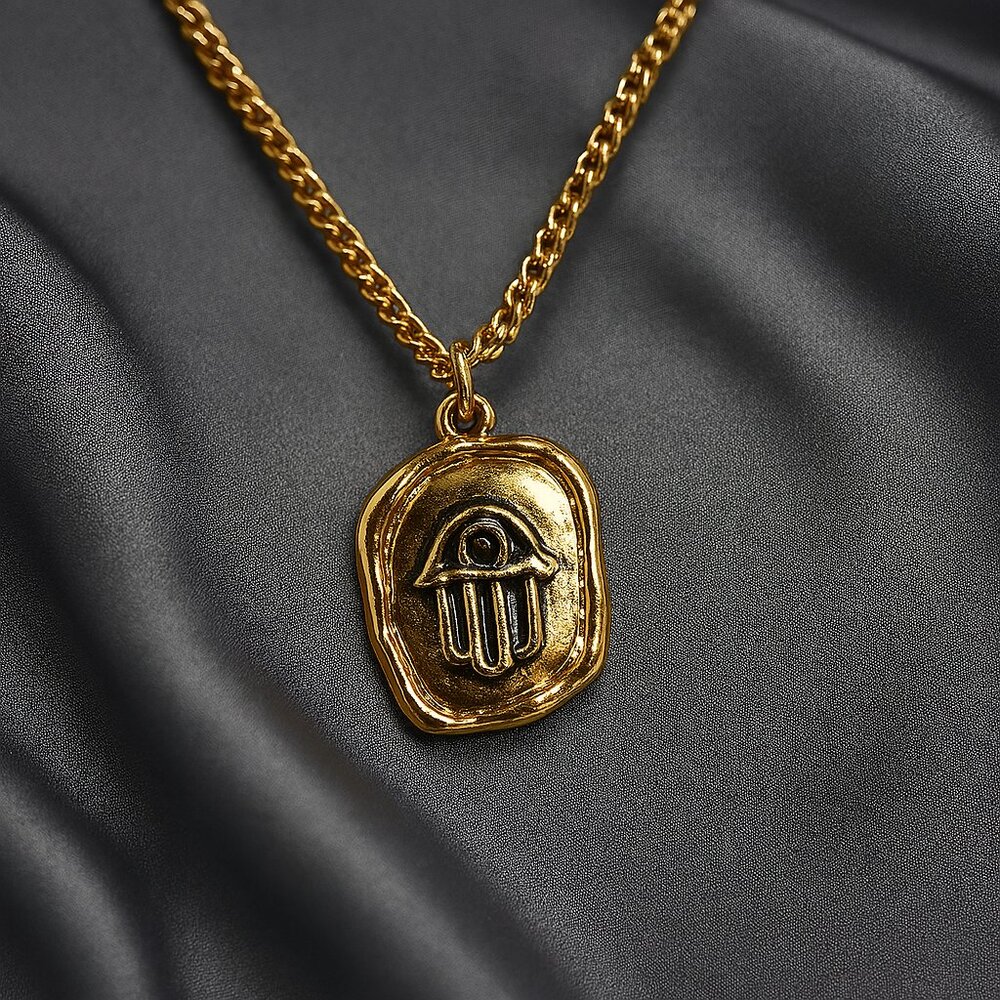 Gold Hamsa Pendant Necklace – Dainty Spiritual Jewelry for Protection & Luck